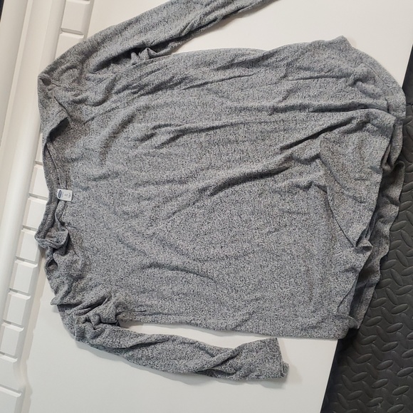 Top - Picture 2 of 3